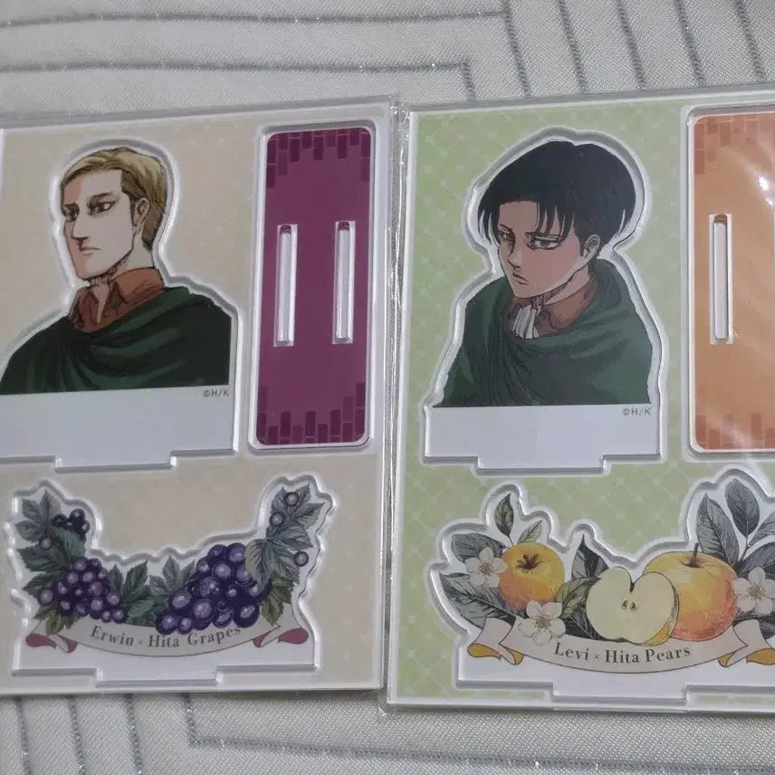 [BUNJANG] Attack on Titan Hange Zoe, Erwin Smith, Levi Ackerman Acrylic Standee (Official, Sealed) - Bundle Set / [미개봉]진격의 거인 히타 한정 엘빈 리바이 아크릴 정품 에루리