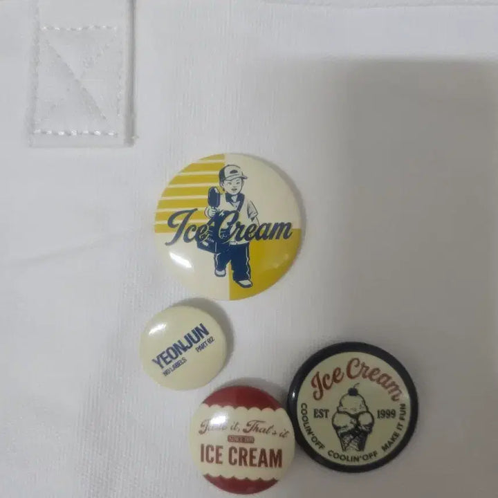 [BUNJANG] TXT Yeonjun Canvas Bag + Pin Badge Set A / 연준 파트2 아이스크림 팝업 캔버스백 + 핀뱃지A 세트