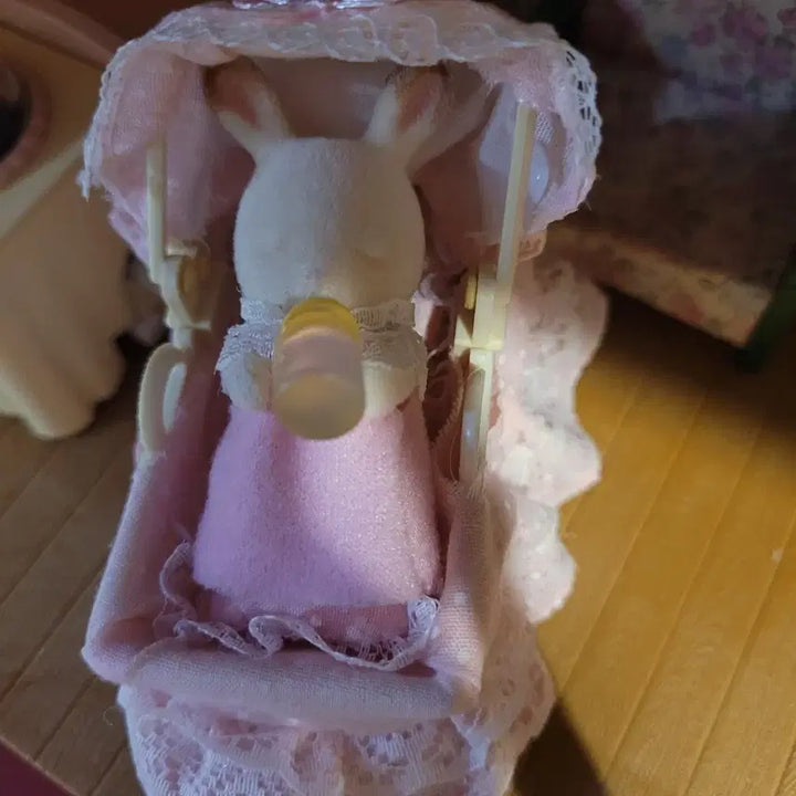 [BUNJANG] Sylvanian Families Sleeping Rabbit Baby Bottle Set / 실바니안 슬리핑토끼 젖병세트