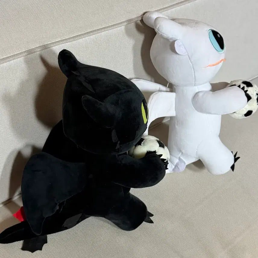 [BUNJANG] How to Train Your Dragon Toothless Light Fury Medium Dolls Bundle Set / 드래곤 길들이기 투슬리스 라이트퓨리 중형 인형 일괄