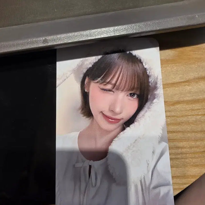 [BUNJANG] IVE Leese Risen Photocard / 할리스 리센느 메이 포카