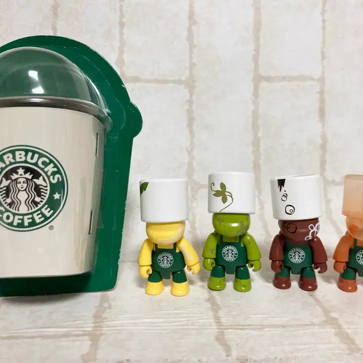 [BUNJANG] Starbucks x Qee 1st Edition 4-Piece Set / 스타벅스 퀴 qee 큐이 1탄 종세트