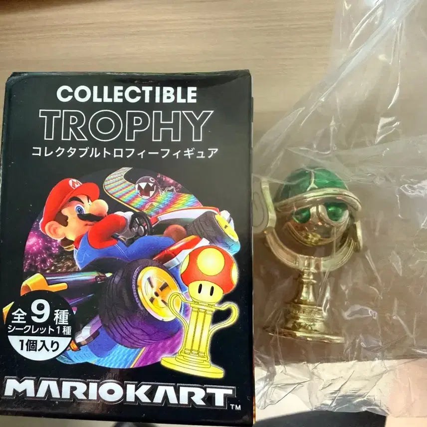 [BUNJANG] Universal Mario Kart Collectible Trophy Figure / 유니버셜 마리오카트 콜렉터블 트로피 피규어