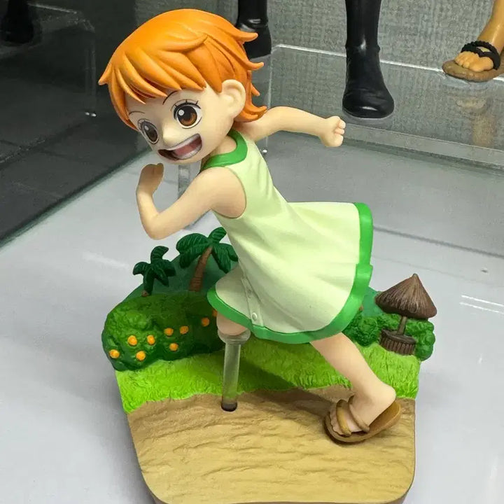 [BUNJANG] MegaHouse GEM One Piece Nami Figure / 원피스 메가하우스 gem 런런런 나미 피규어