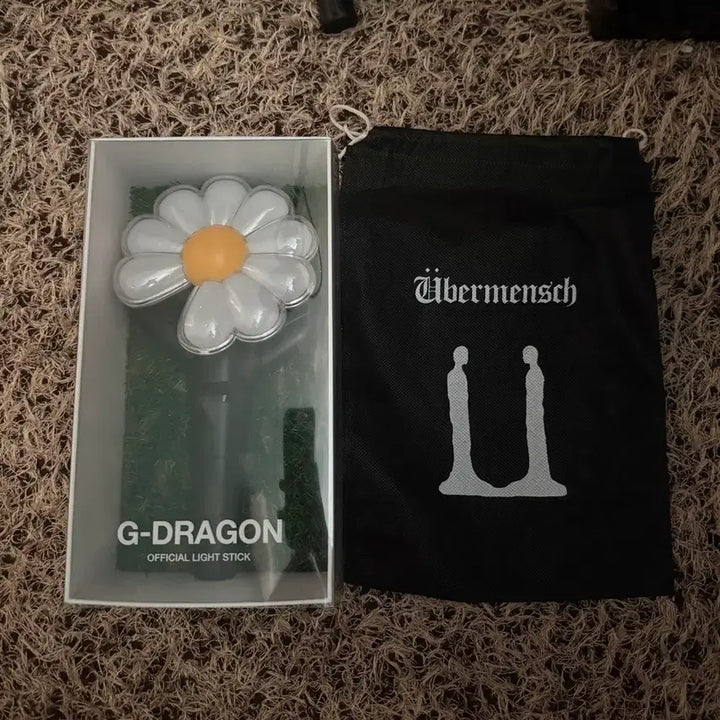 [BUNJANG] G-Dragon Official Lightstick + Pouch / 지드래곤 공식 응원봉 + 파우치