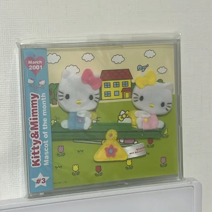 [BUNJANG] Sanrio Hello Kitty &amp; Mimi Butterfly 2001 Seesaw Magnet CD Frame / 고전 키티미미 비비틱스 마그넷 방꾸 CD 액자 2001 시소