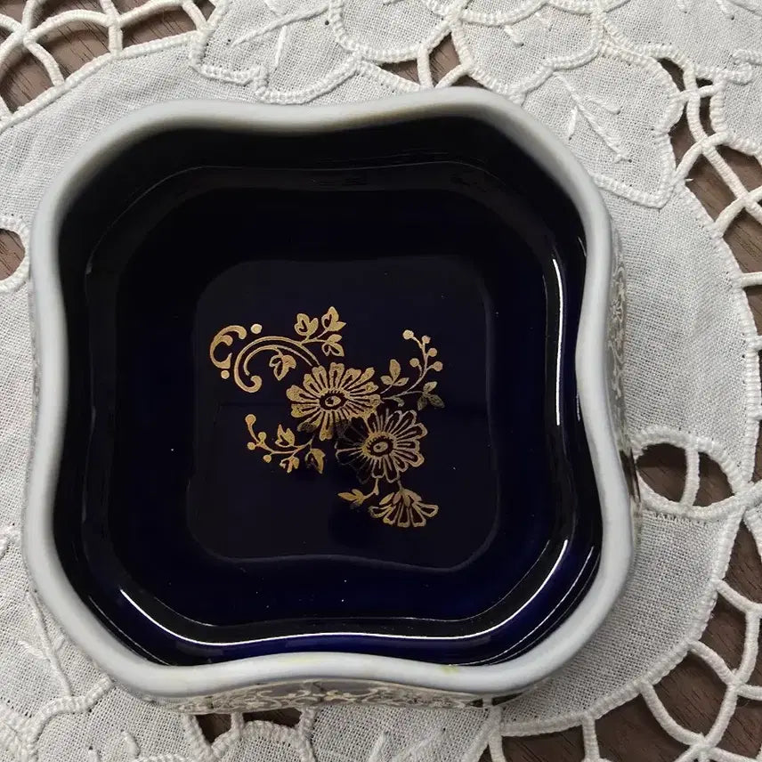 [BUNJANG] Vintage Limoges Trinket Box Rose Design / 빈티지 리모지 트링켓