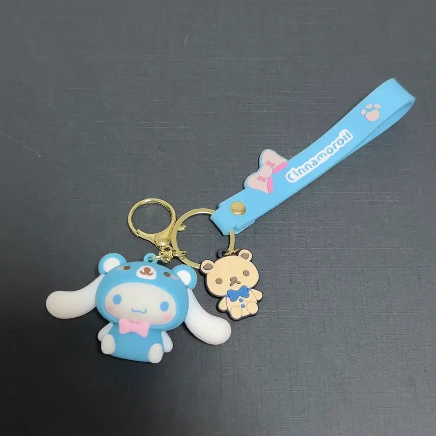 [BUNJANG] Cinnamoroll Figure Strap Keychain / 시나모롤 피규어 스트랩 키링
