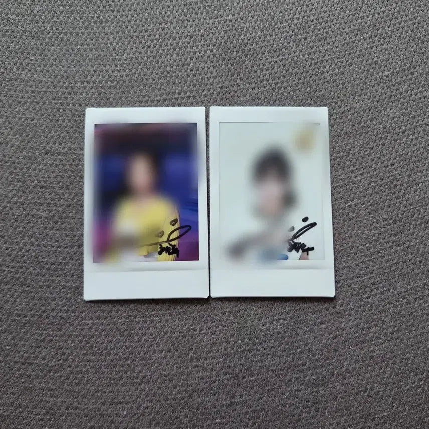 [BUNJANG] Loossemble Hyunjoo Signed Polaroids Bundle Set / 이달소 루셈블 혜주 싸인 폴라