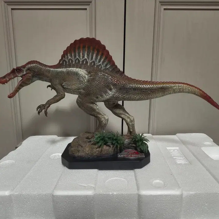 [BUNJANG] Man Long Dang Jurassic Park 3 Spinosaurus Figure / 만롱당 쥬라기 공원 3 스피노사우루스 피규어
