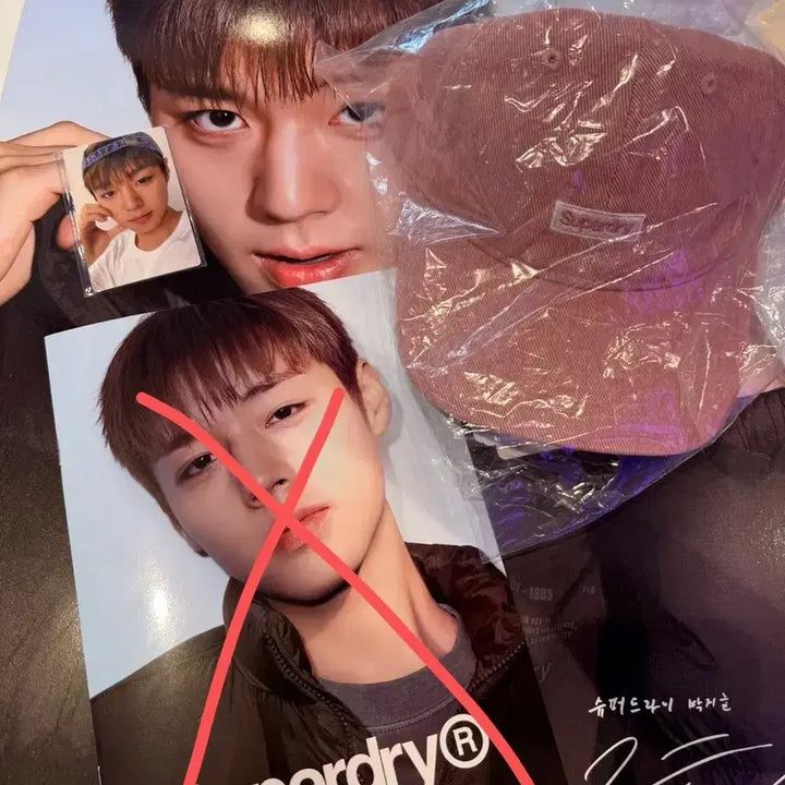 [BUNJANG] Park Jihoon Superdry Pink Hat + Bromide + Photocard / 박지훈 슈퍼드라이 핑크모자 +브로마이드+포카