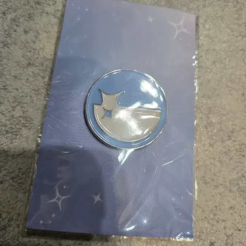 [BUNJANG] Stellive Logo Metal Badge (Sealed) / 미개봉) 스텔라이브 로고 메탈 뱃지