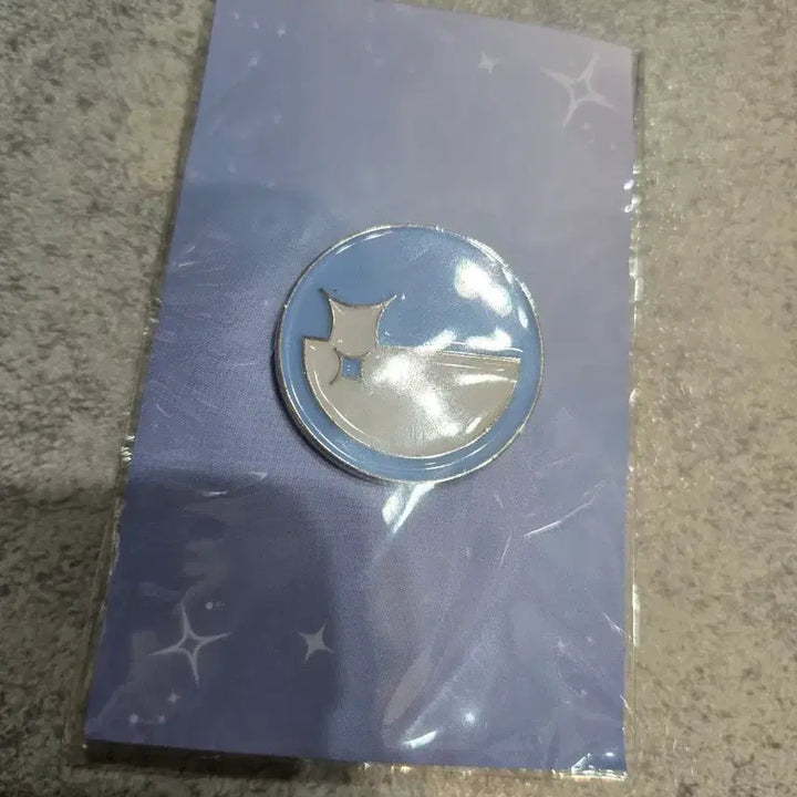 [BUNJANG] Stellive Logo Metal Badge (Sealed) / 미개봉) 스텔라이브 로고 메탈 뱃지
