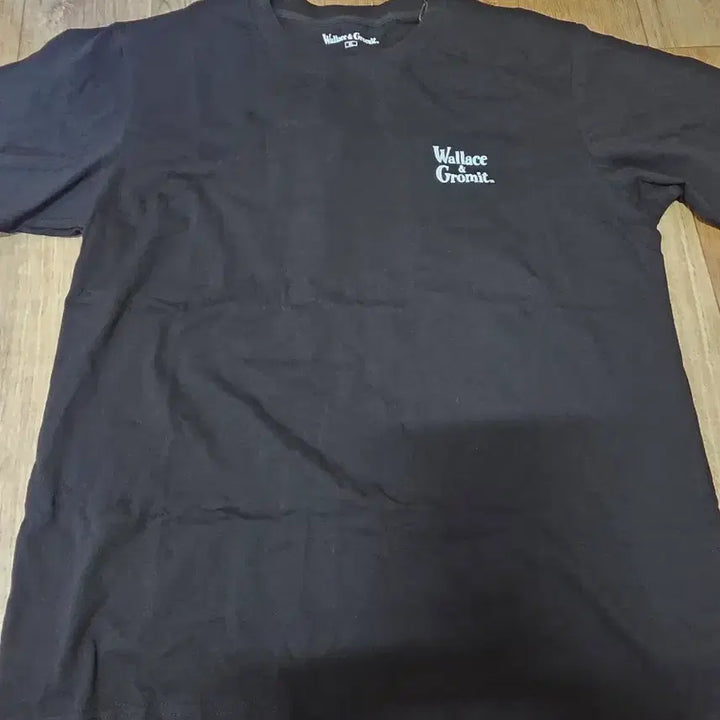[BUNJANG] Wallace &amp; Gromit Black T-Shirt XL / 월레스와 그로밋 티셔츠 블랙 XL