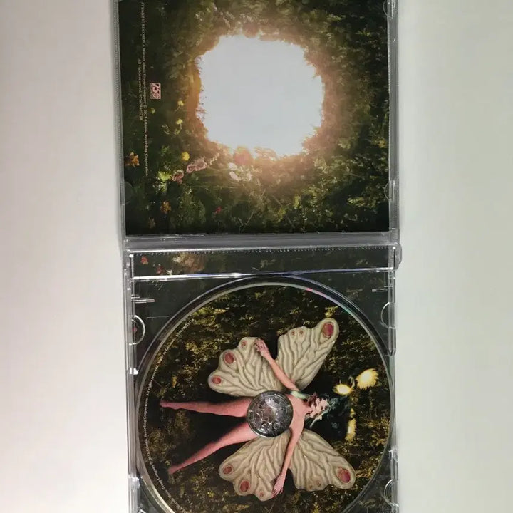 [BUNJANG] Melanie Martinez Portals Lenticular CD / melanie martinez 멜라니 마르티네즈 portals Lenticular CD