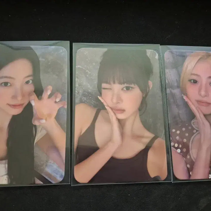 [BUNJANG] LE SSERAFIM 2nd Album &amp; Compact Edition (Eunchae) Components + B Mart Exclusive Photocard Set / 르세라핌 2집 앨범 및 컴팩트(은채)버젼 구성품+B마트한정포카 포함 판매