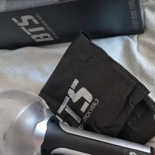 [BUNJANG] BTS Official Light Stick (ARMY Bomb) Ver.2 / BTS 공식 응원봉(아미밤) VER.2
