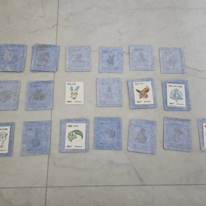 [BUNJANG] Pokemon 30th Anniversary &amp; Artwork Stickers (SSTICKER) / 포켓몬 30로고 뮤와 뮤츠, 아트워크 뮤츠 피카츄 띠부씰, 30주년 띠부씰 판매