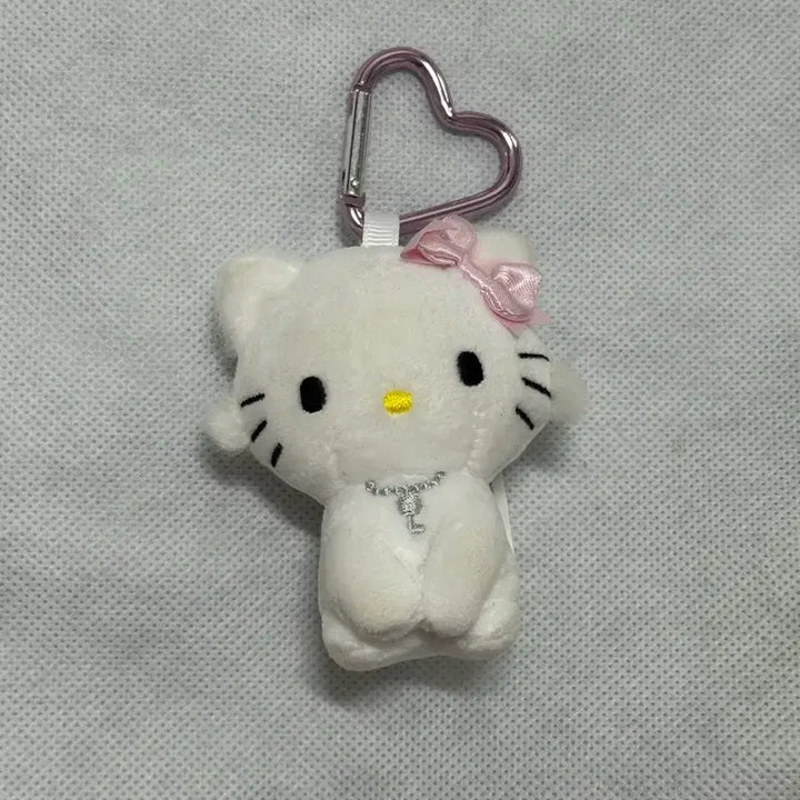 [BUNJANG] Sanrio Hello Kitty Plush Keychain / 산리오 챠미키티 인형키링 헬로키티
