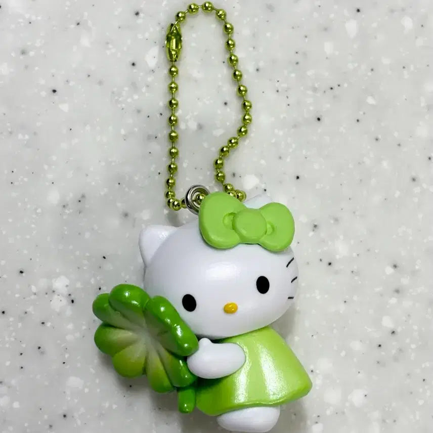 [BUNJANG] Sanrio Lucky Kitty Four-Leaf Clover Gacha Figure / 산리오 행운의 키티 네잎클로버 피규어 가챠