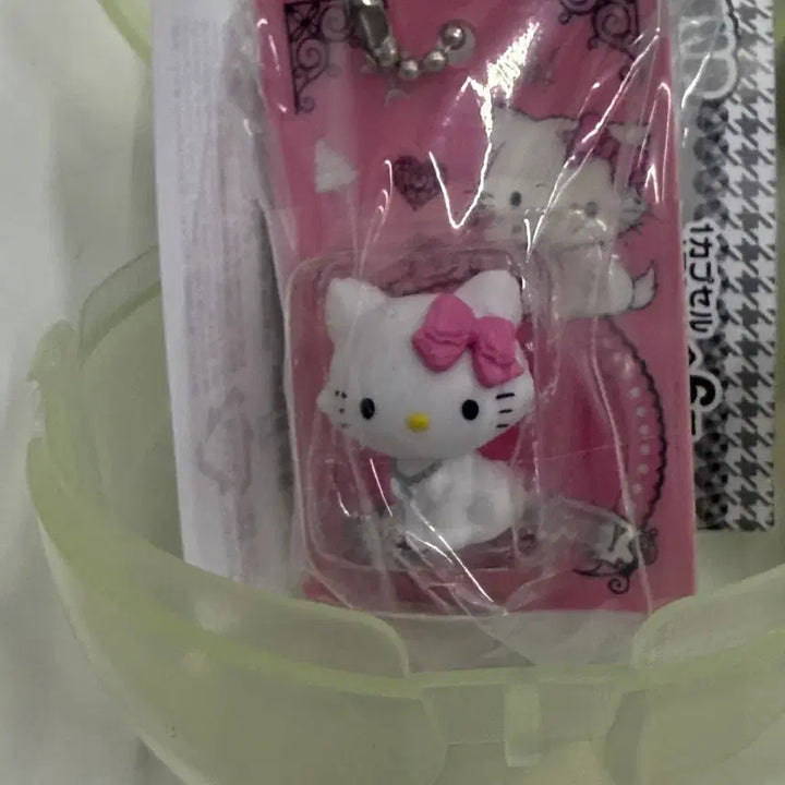 [BUNJANG] Chami Kitty Package Miniature Gacha Set / 헬로키티 패키지 미니어처 챠미키티 메지루시 갸차 세트