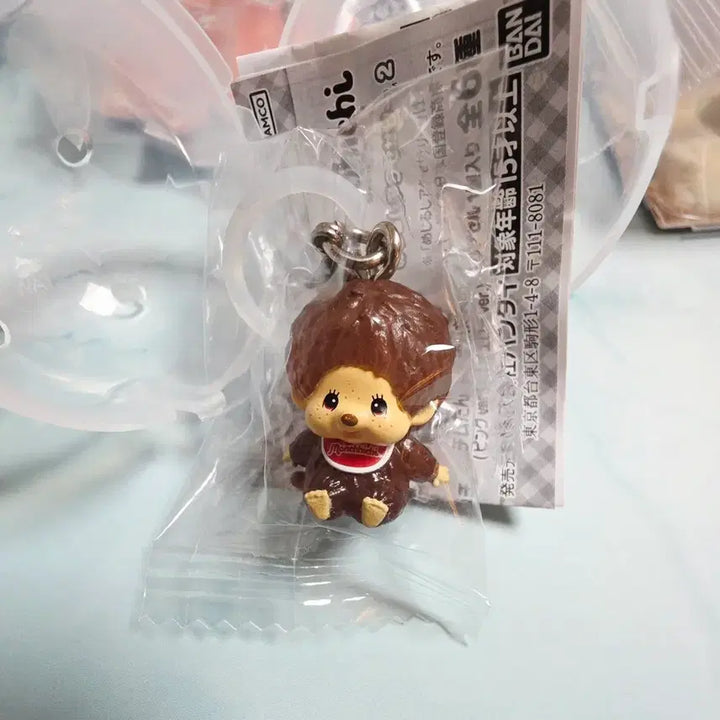 [BUNJANG] Monchhichi Medallion Accessory Gacha Series 2 Keychain / 몬치치 메지루시 악세사리 가챠 2탄