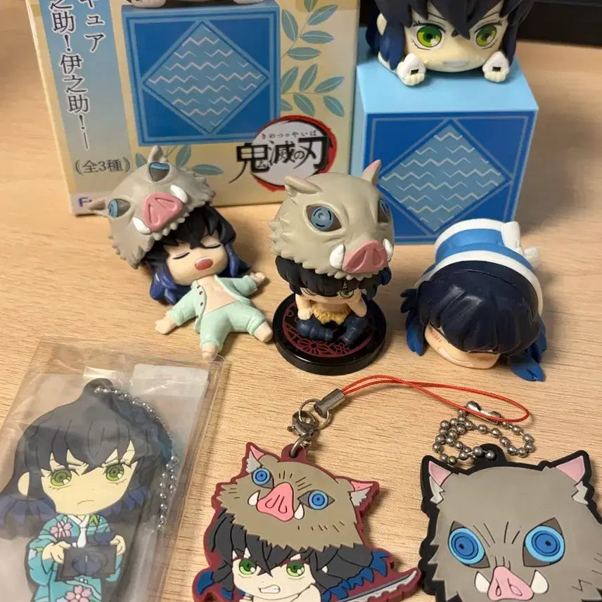 [BUNJANG] Demon Slayer Inosuke Bundle Set / 귀멸의칼날 이노스케 굿즈 일괄 판매