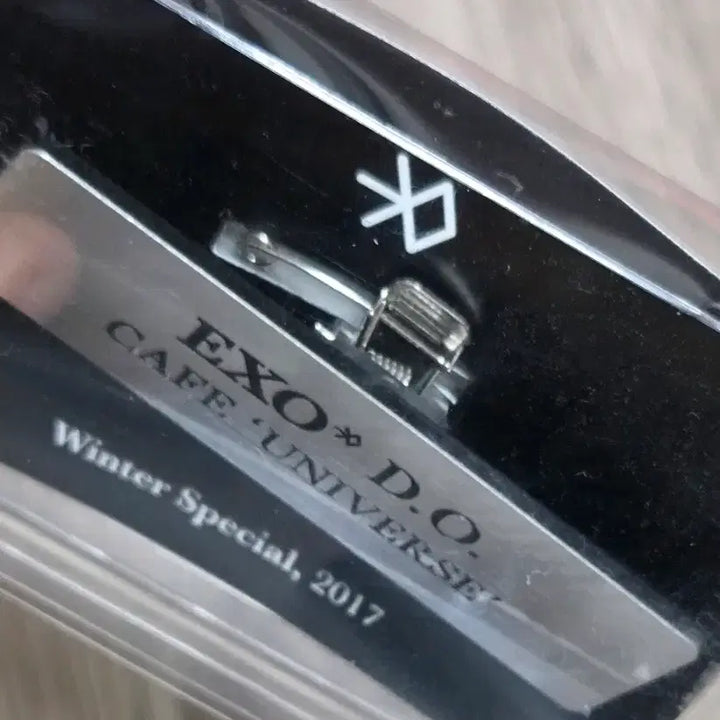 [BUNJANG] EXO D.O. Universe Name Tag (Official) / EXO 엑소 도경수 디오 UNIVERSE D.O. 명찰 (공식)