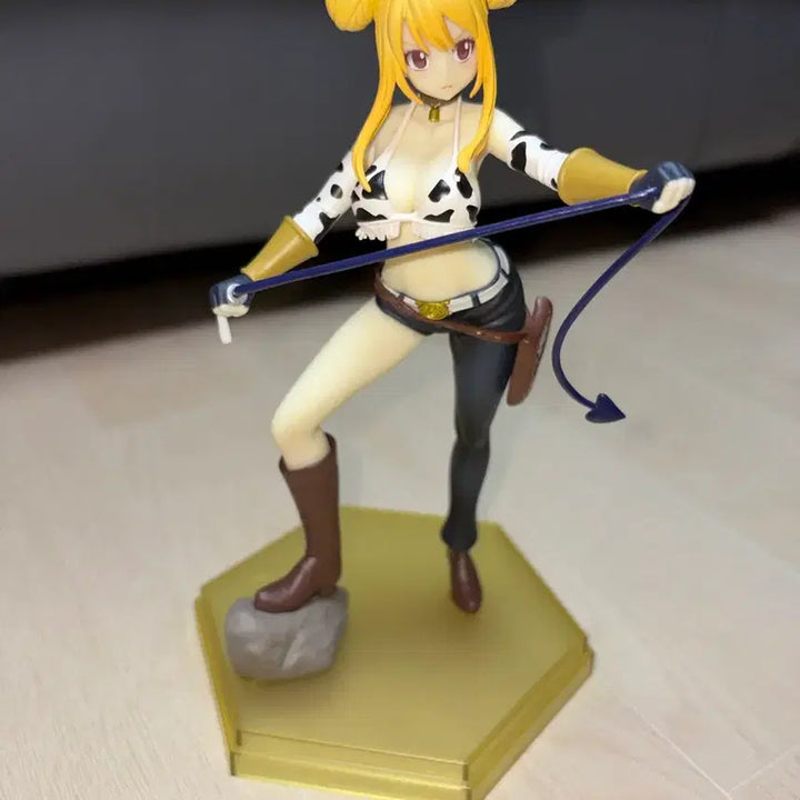 [BUNJANG] Fairy Tail Lucy Taurus Form Figure / 페어리테일 팝업퍼레이드 루시 타우로스폼ver 피규어
