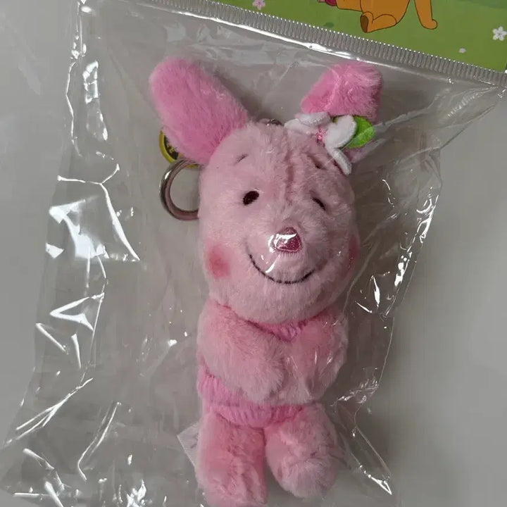 [BUNJANG] Compose Disney Winnie the Pooh Collaboration Piglet Cherry Blossom Doll Keychain (Sealed) / 미개봉) 컴포즈 디즈니 곰돌이 푸 콜라보 피글렛 벚꽃 인형 키링