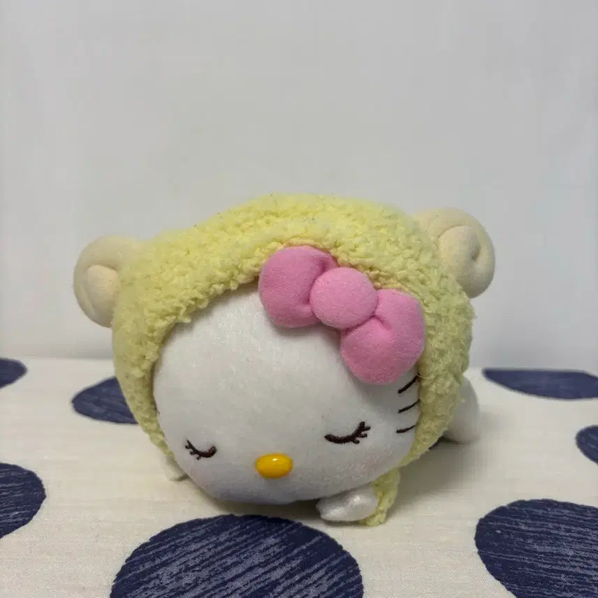[BUNJANG] Sanrio 2014 Hello Kitty Cheeks Blush Plush / 고전 산리오 2014년 볼 발그레 양 키티 인형