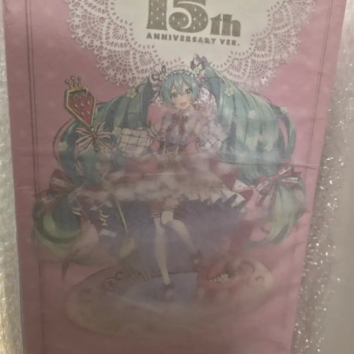 [BUNJANG] 15th Anniversary Strawberry Miku Sealed Figure / 15주년 딸기미쿠 미개봉