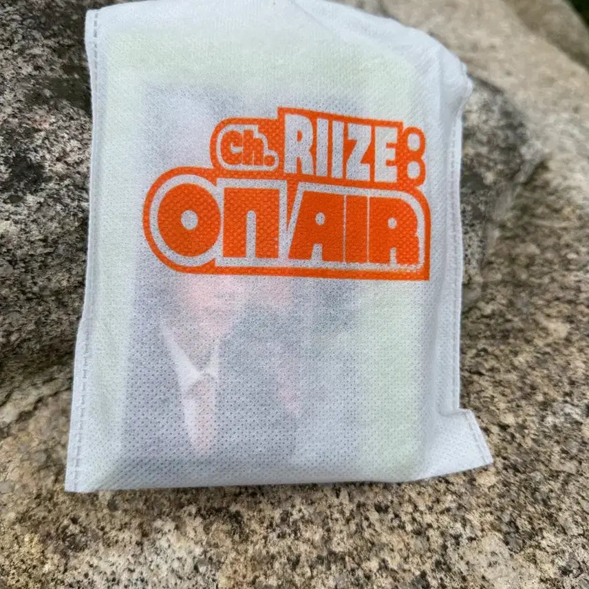 [BUNJANG] RIIZE Fan Meeting Entry Gift (Sealed) / 라이즈 팬미팅 팬미 입장 선물 (미개봉)