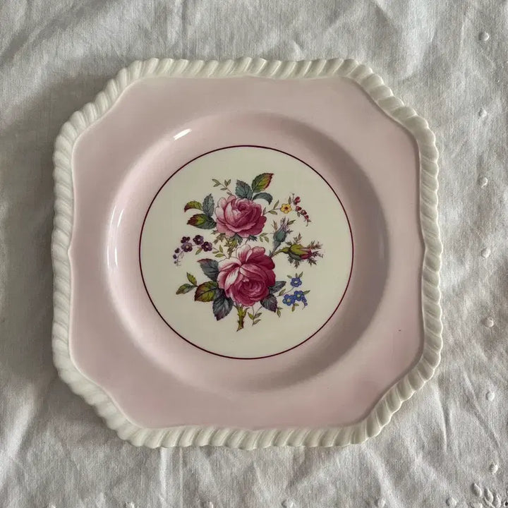 [BUNJANG] Johnson Bros. Old English Pink Rose Square Plate / 존슨브로스 올드잉글리시 핑크 로즈 사각 플레이트(귀템)
