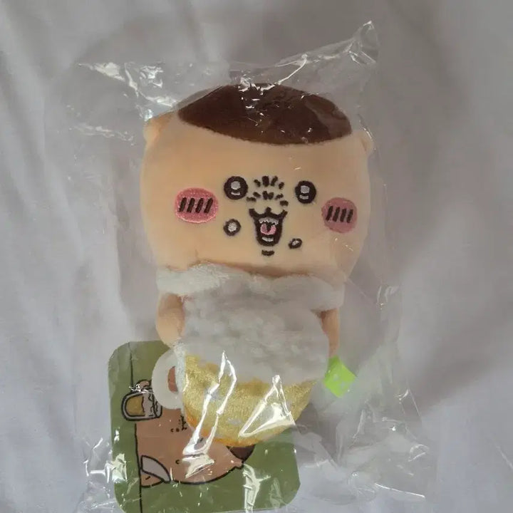 [BUNJANG] Chikawa Kurimanju Beer Desktop Figure (Sealed) / [미개봉 정품] 먼작귀 치이카와 쿠리만쥬 맥주 술 데스크탑 인형