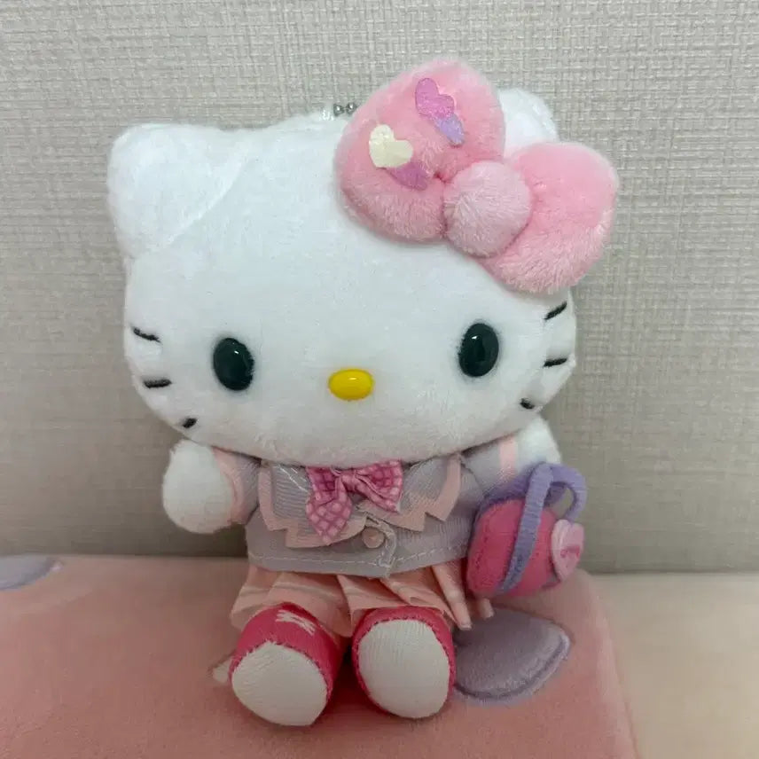 [BUNJANG] Kirameki Hello Kitty Mascot Plush / 키라메키 헬로키티 마스코트 인형