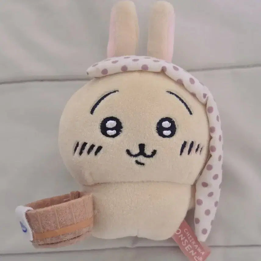 [BUNJANG] Chiikawa Onsen Usagi Local Specialty Mascot Doll / 치이카와 온천 우사기 지역 명물 마스코트