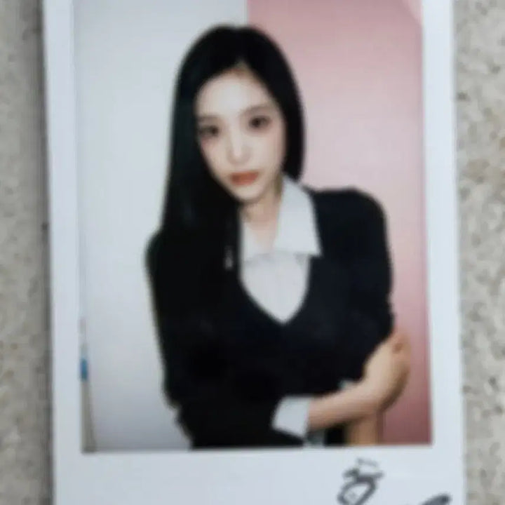 [BUNJANG] tripleS Jiyeon Signed Polaroid / tripleS 트리플에스 260913 지연 싸인 폴라로이드