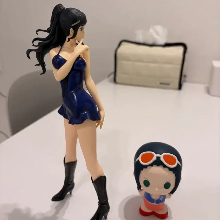 [BUNJANG] One Piece Nico Robin Figure Set / 원피스 니코 로빈 피규어 2개