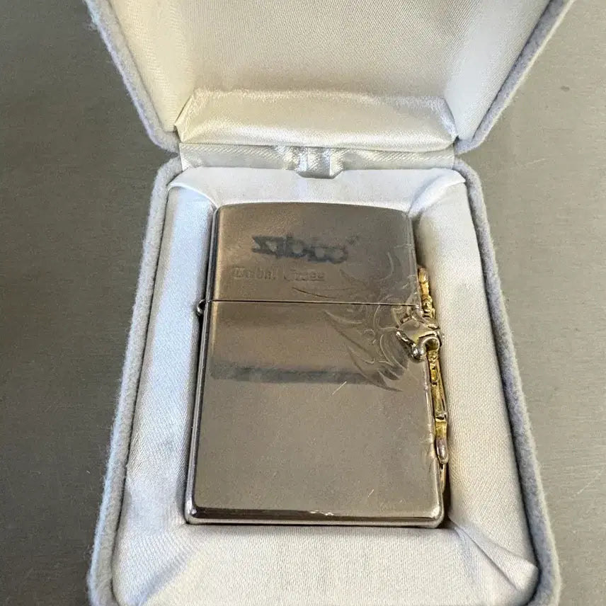 [BUNJANG] ZIPPO Side Tribal Cross Emblem Lighter / 지포(ZIPPO) 정품 사이드 트라이벌 크로스 엠블럼