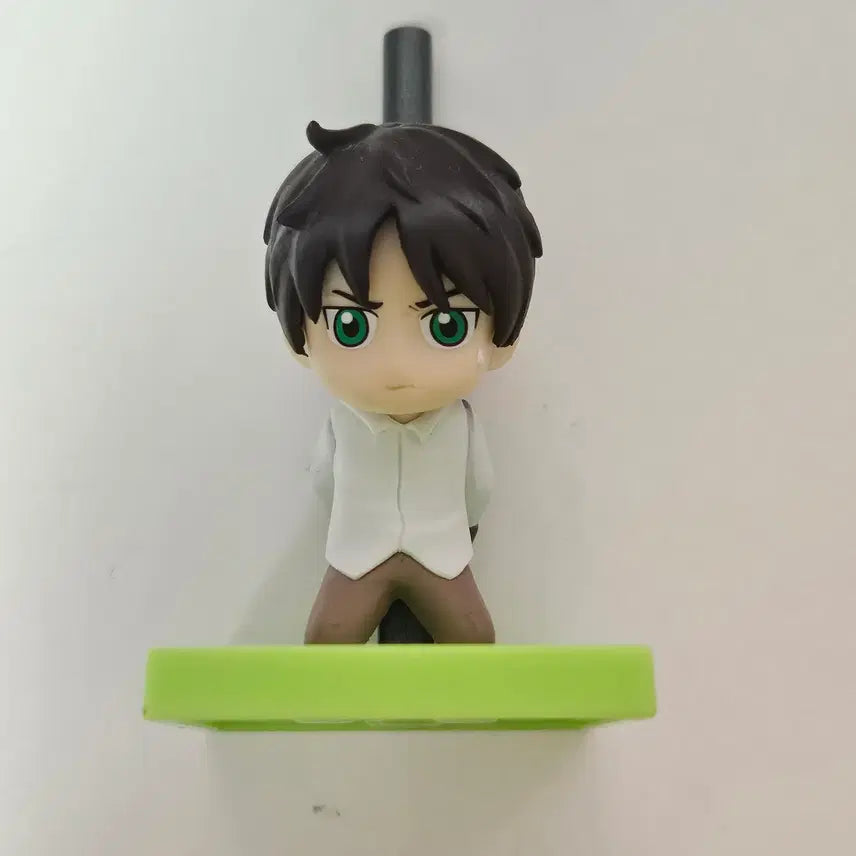 [BUNJANG] Attack on Titan Eren Kuji Figure (Classic) / 진격의 거인 에렌 쿠지 k상 미니피규어 고전
