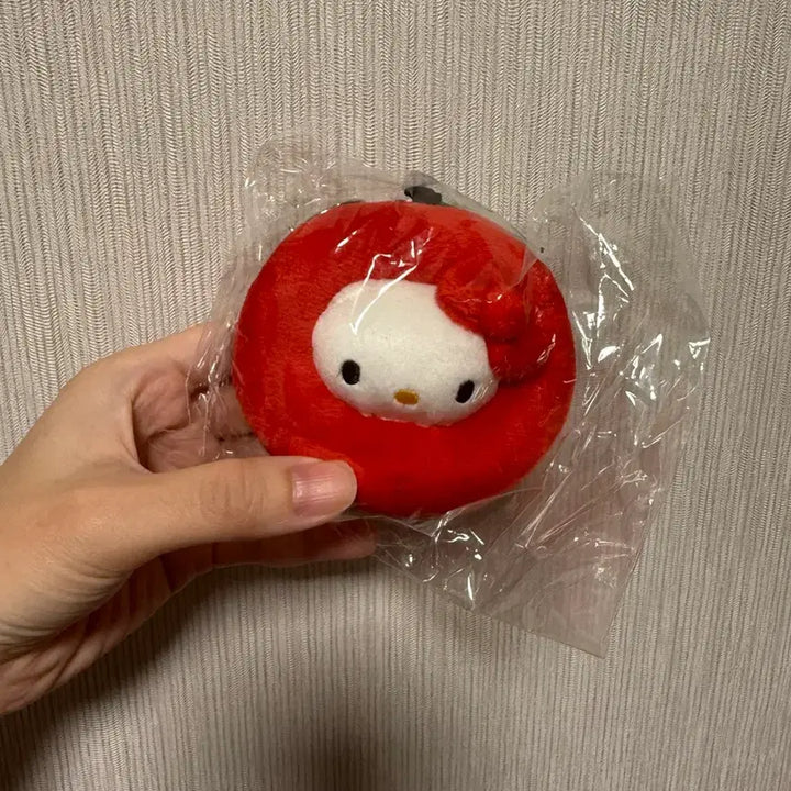 [BUNJANG] Hello Kitty M-percent Limited Apple Charm / 헬로키티 미퍼센트 한정 사과키링