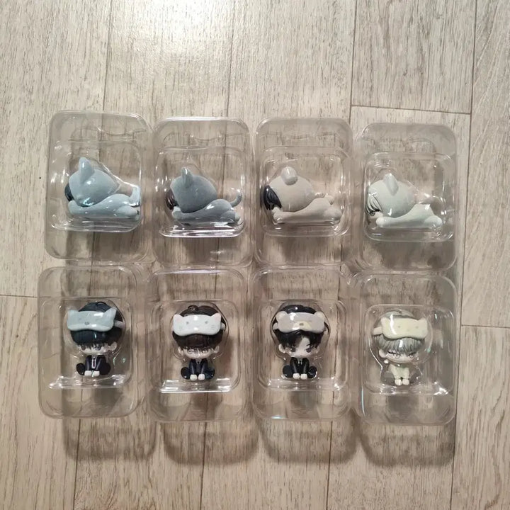 [BUNJANG] Savior of Monday Figure 8-Piece Set / 월요일의 구원자 피규어 8개 세트 판매