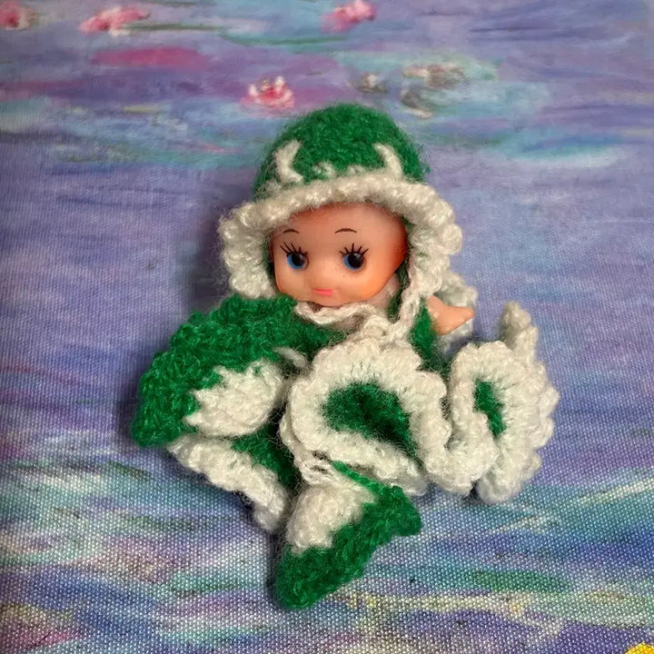 [BUNJANG] Vintage Cupid Doll with Knitted Clothing / 빈티지 인형 근대사 큐피 뜨개 옷