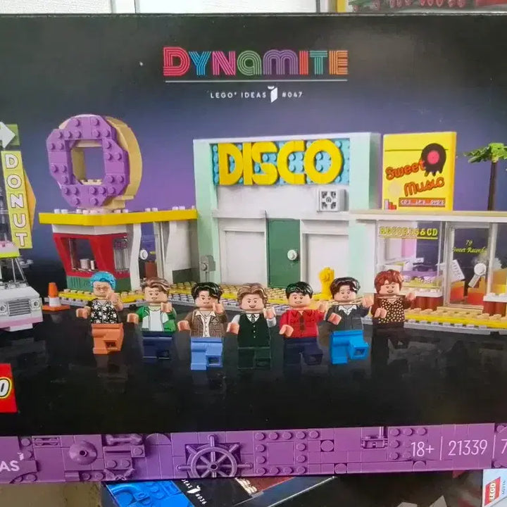 [BUNJANG] LEGO 21339 BTS Dynamite Set / (중고) 레고 21339 BTS 다이너마이트 판매