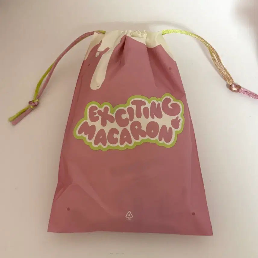 [BUNJANG] Labubu Exciting Macaron - Soy Milk / 라부부 익사이팅 마카롱 - 소이밀크