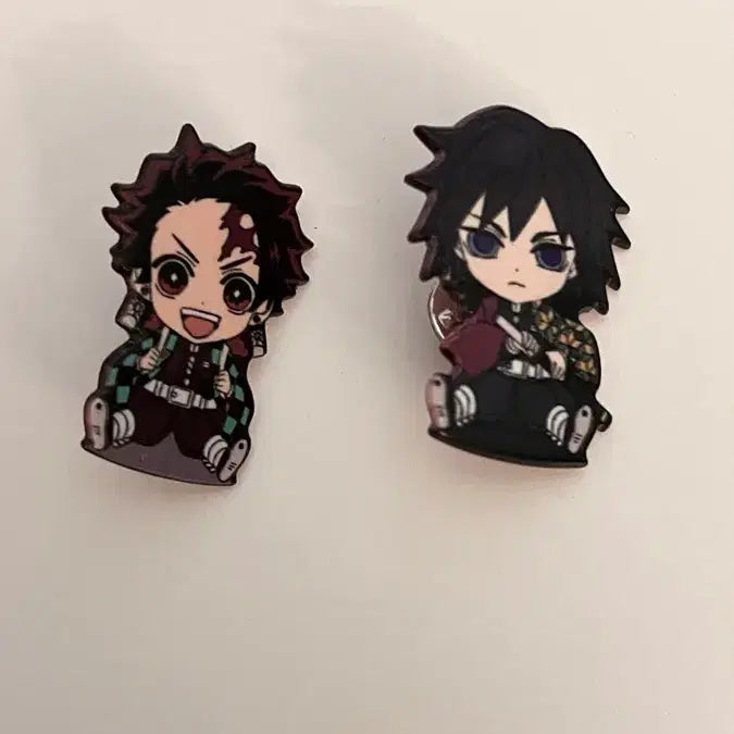 [BUNJANG] Demon Slayer Tanjiro Giyu Pin Badge Bundle Set / (일괄) 귀멸의 칼날 탄지로 기유 핀뱃지 굿즈