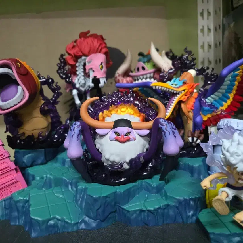 [BUNJANG] One Piece Gorosei Premium Set (Opened) / 원피스 오로성 프리미엄 세트 개봉양품