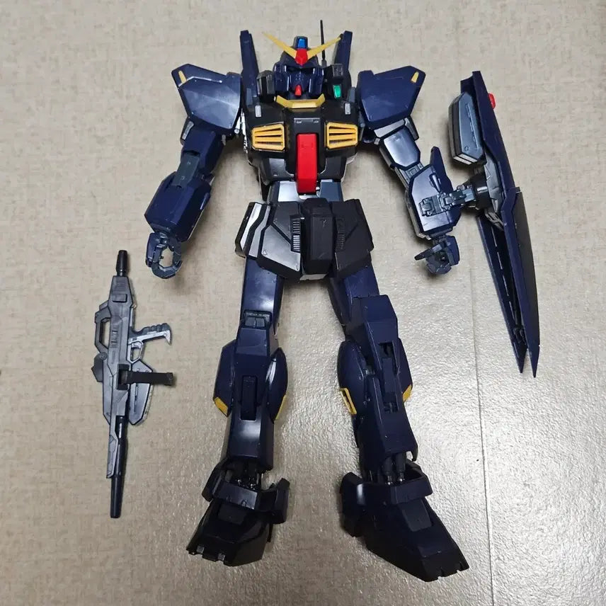 [BUNJANG] Master Grade RX-178 Gundam Mk-II Titans Plastic Model Kit / MG 마크2 티탄즈