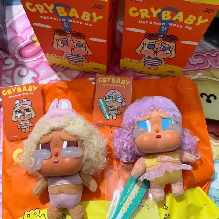 [BUNJANG] Pop Mart Crybaby Vacation Diary Doll Keychain Set / 세트판매) 팝마트정품 크라이베이비 휴가일기 인형키링 2개세트